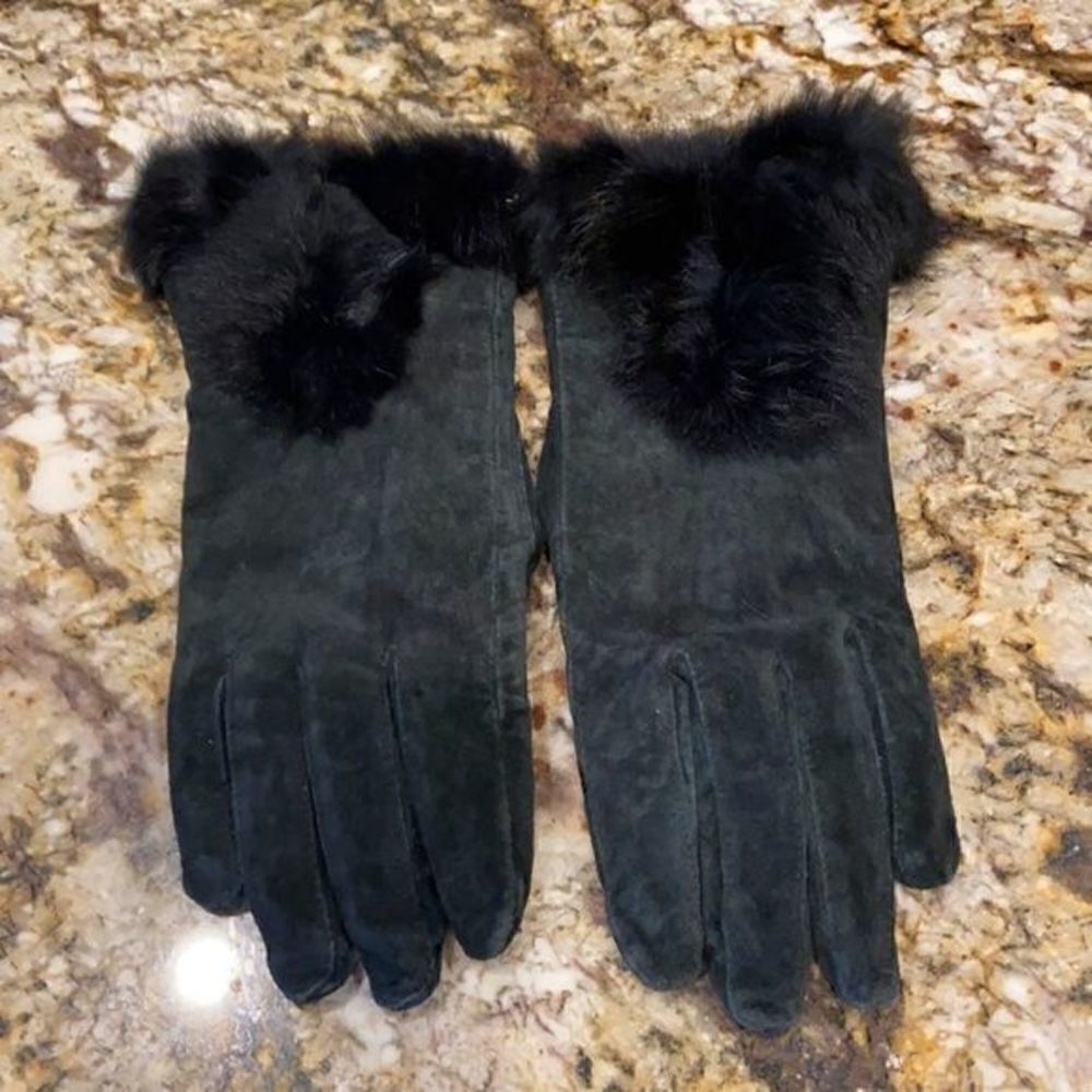 SUEDE‎ and fur gloves